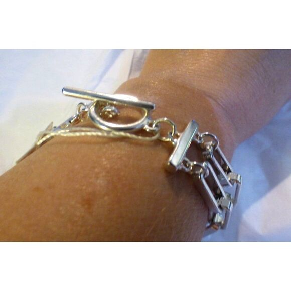 Etienne Aigner 2 strand link chain Silver-tone toggle bracelet, OS - Picture 5 of 6